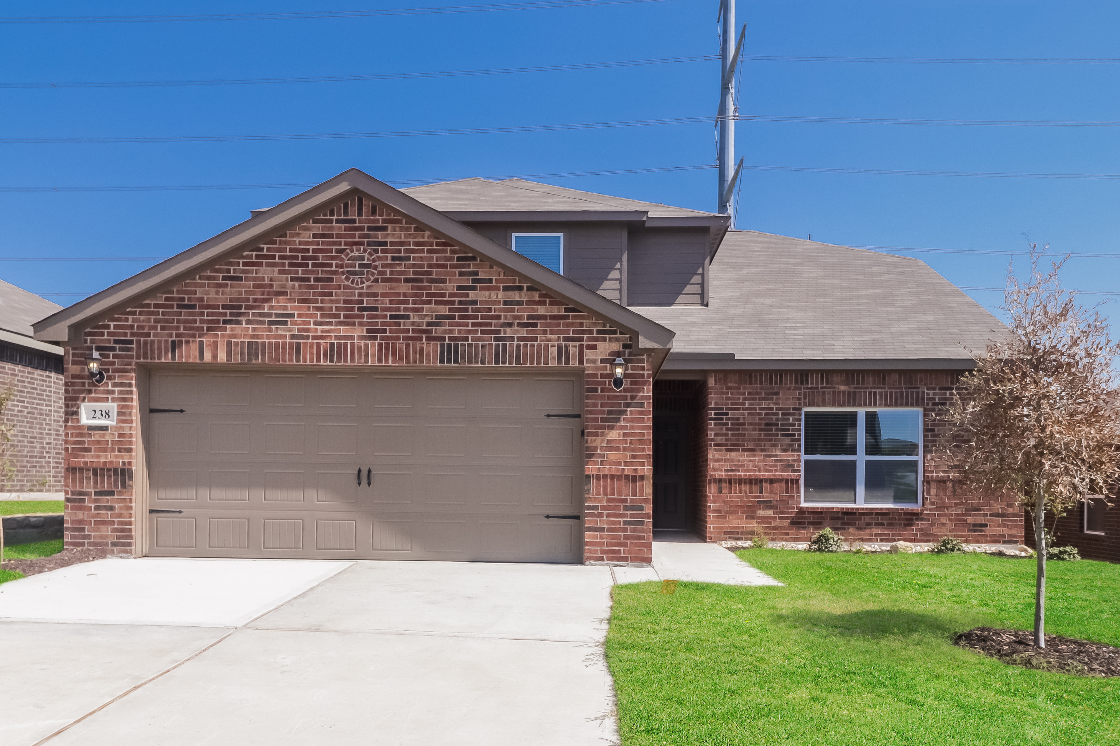 238 Banjo Trail Newark, TX 76071
